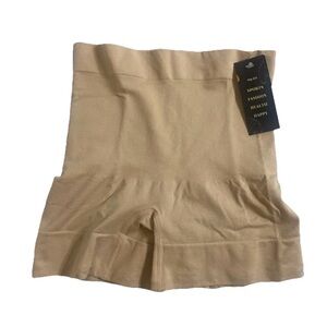 Women’s High Waist Shapewear Shorts Nude Beige Seamless Tummy Control M NWT